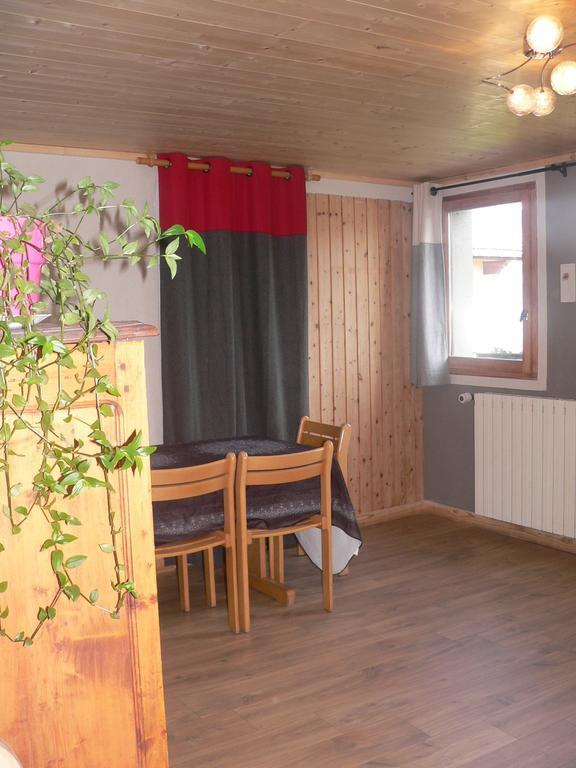 Chambres Et Gite "Pollen" Granier Exterior photo